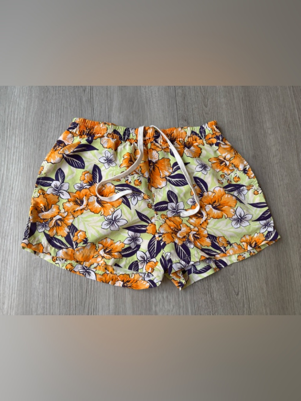 URBAN OUTFITTERS Multi Color Floral Hawaiian Print Drawstring Shorts Womens Sz S